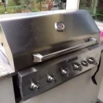 Clean barbeque grill